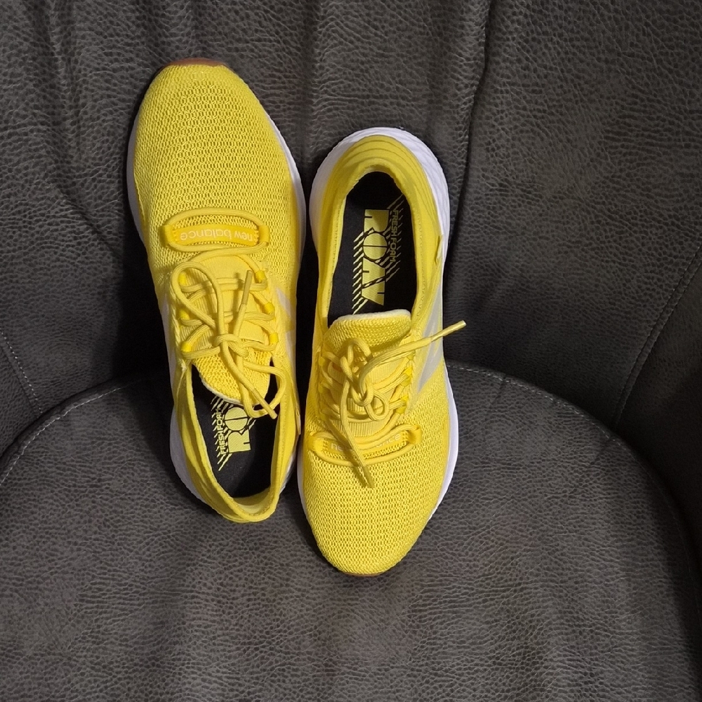 New Balance Women Bright Yellow Sneakers - Picture 2 of 2